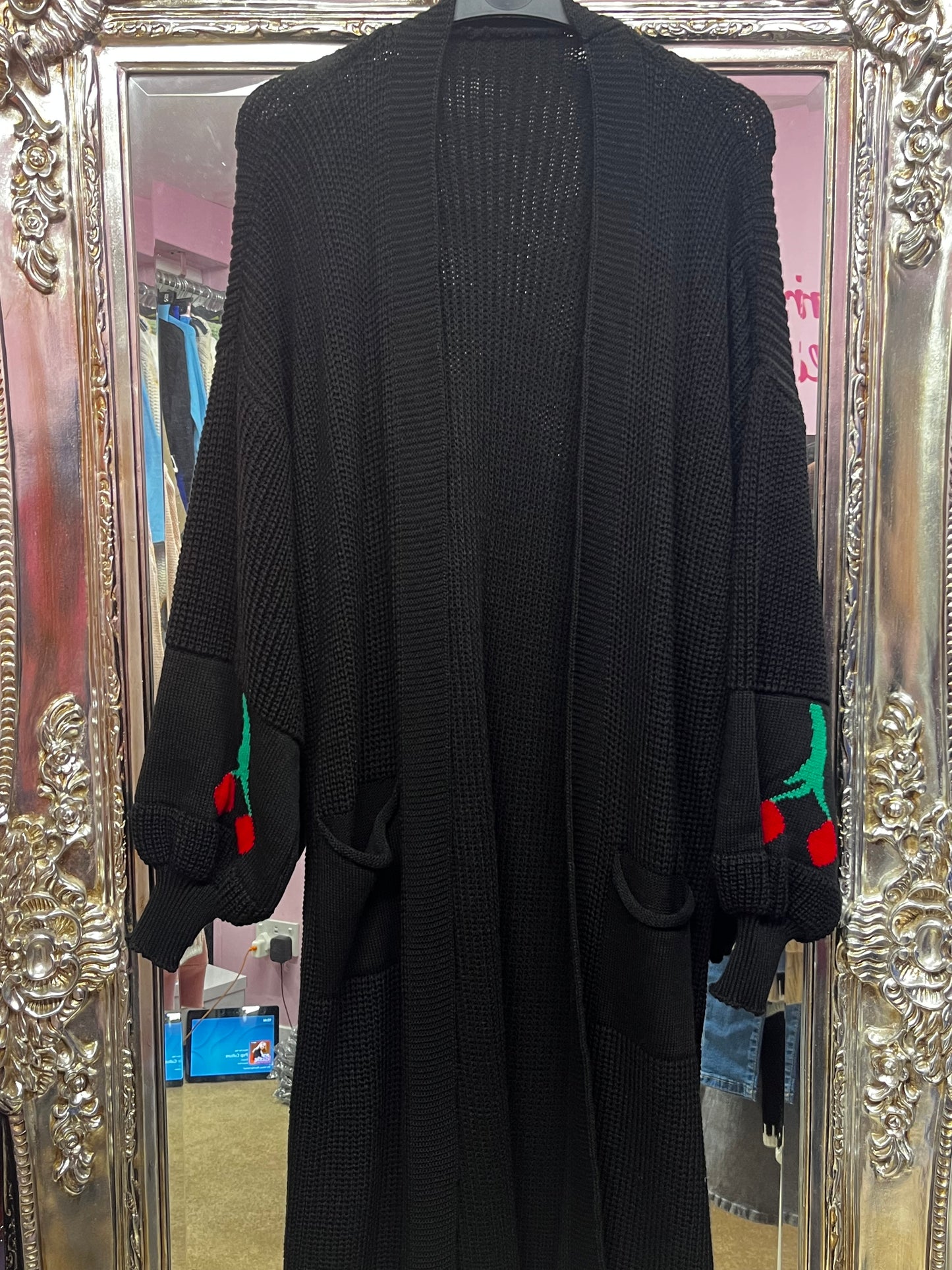 Long knitted cardigans with cherry embroidery on cuff